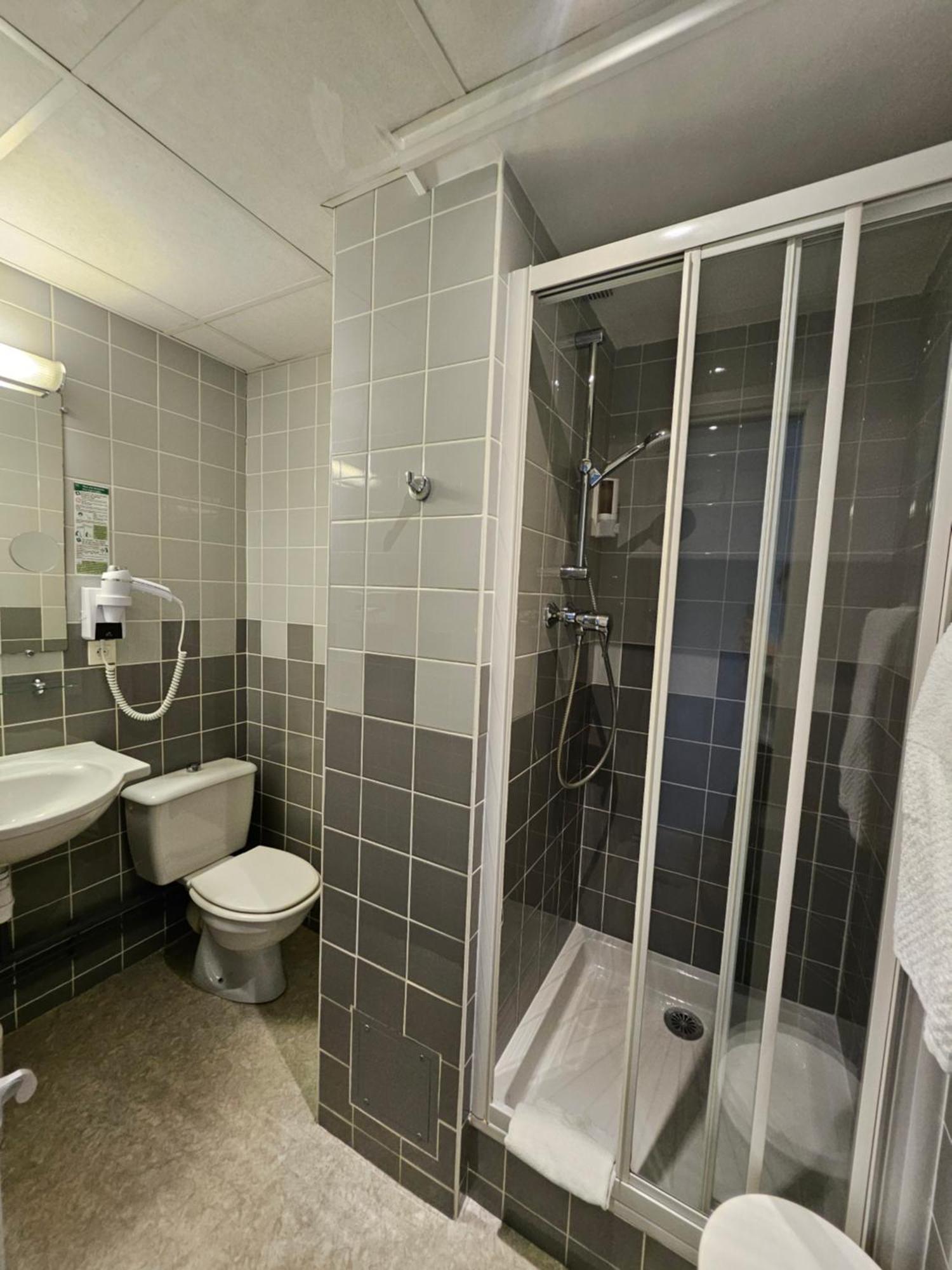 Hotel De Champagne Angers Bagian luar foto