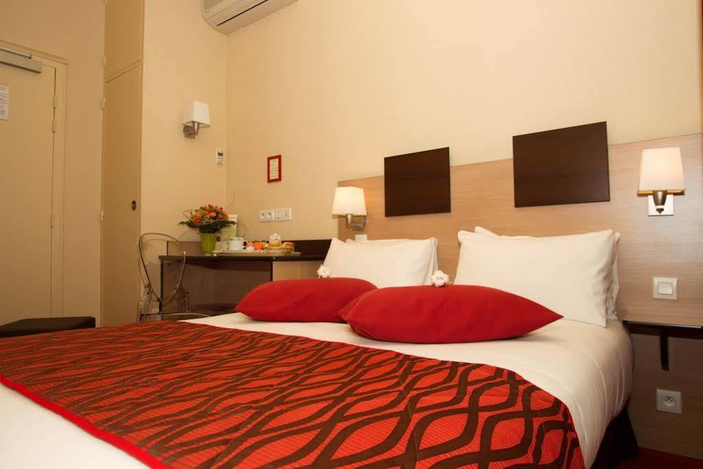 Hotel De Champagne Angers Bagian luar foto