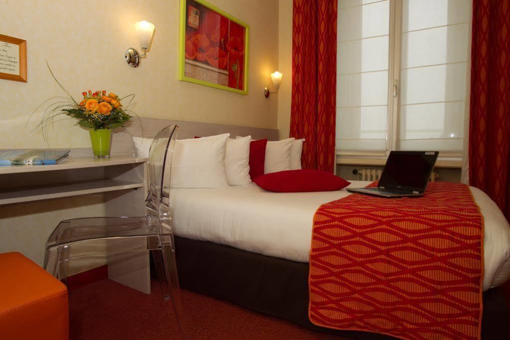 Hotel De Champagne Angers Bagian luar foto